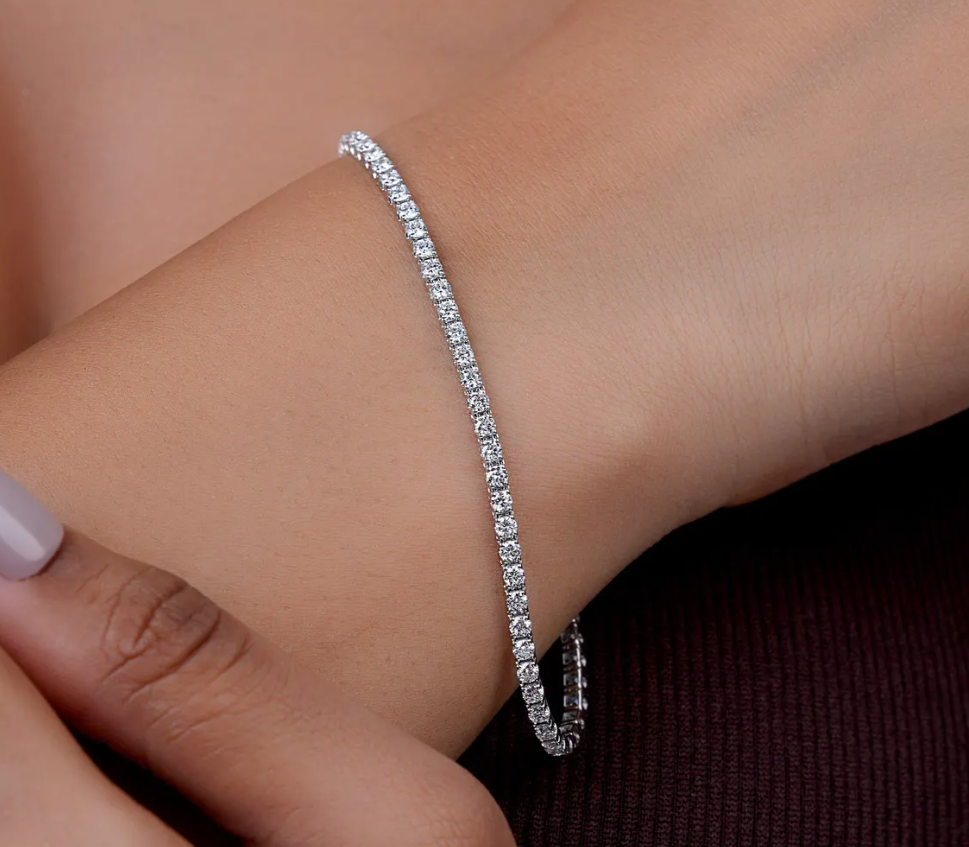 Round Brilliant Cut Lab Grown Diamond Tennis Bracelet